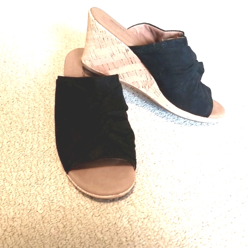 Rockport wedge sandals